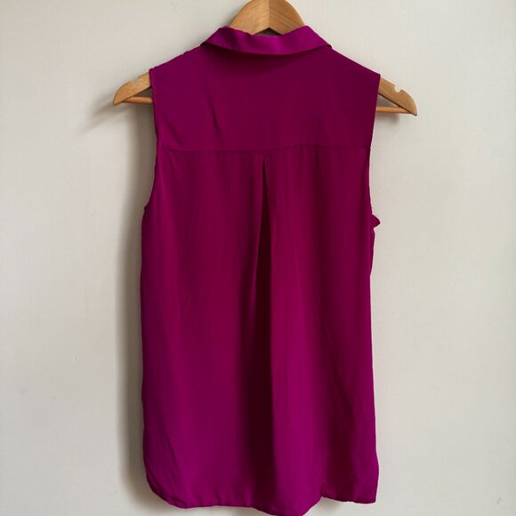 Vince Fuchsia Pink Sleeveless 100% Silk Blouse Button Down Top Size 4 Small - Picture 7 of 9